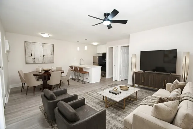 $1,475 | 2515 Yoakum Boulevard, Unit 10, Houston, TX 77006