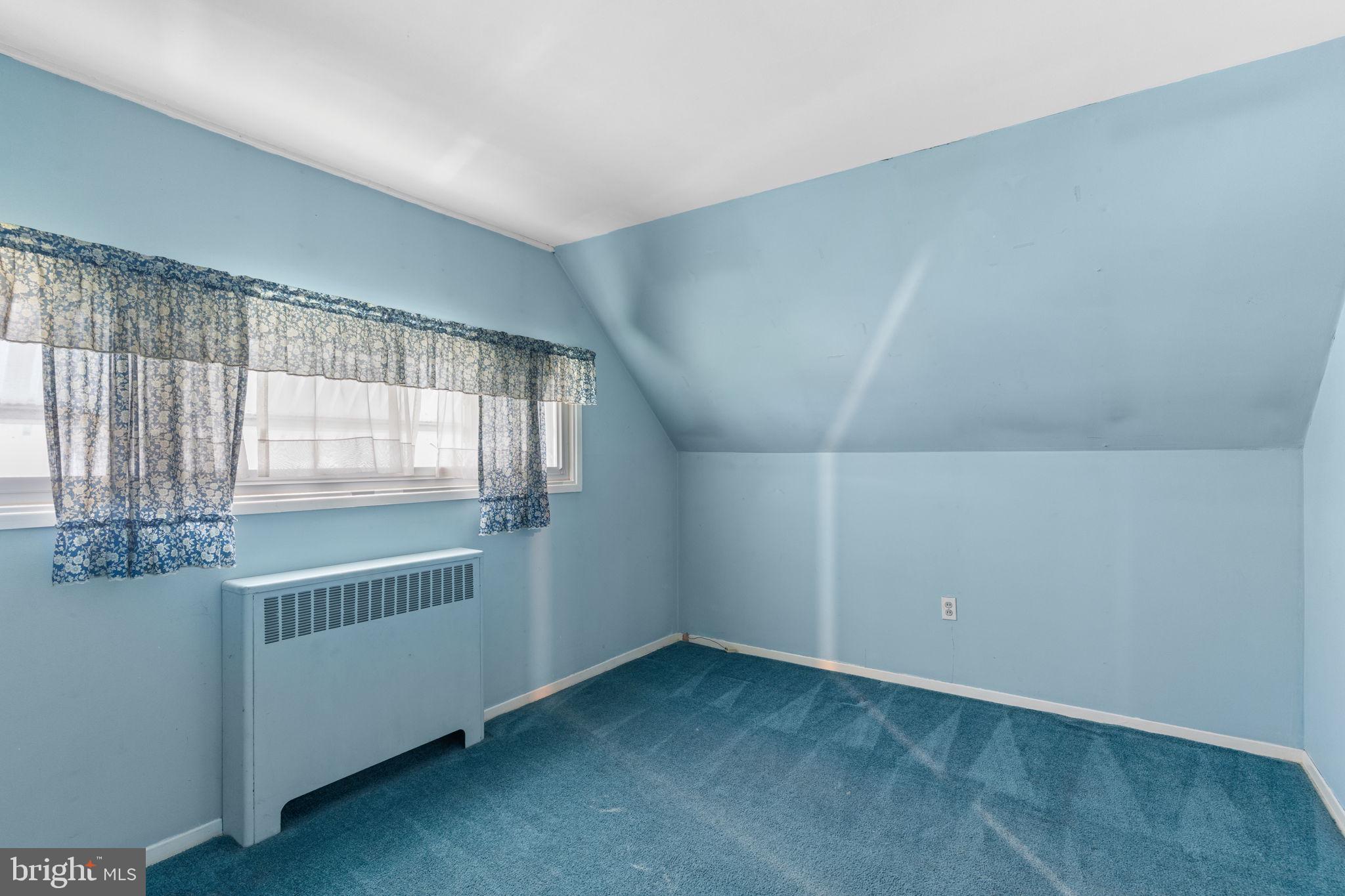 9 Queens Bridge Road Levittown, PA 19057 - Photo 20 of 26 Gallery Image 20