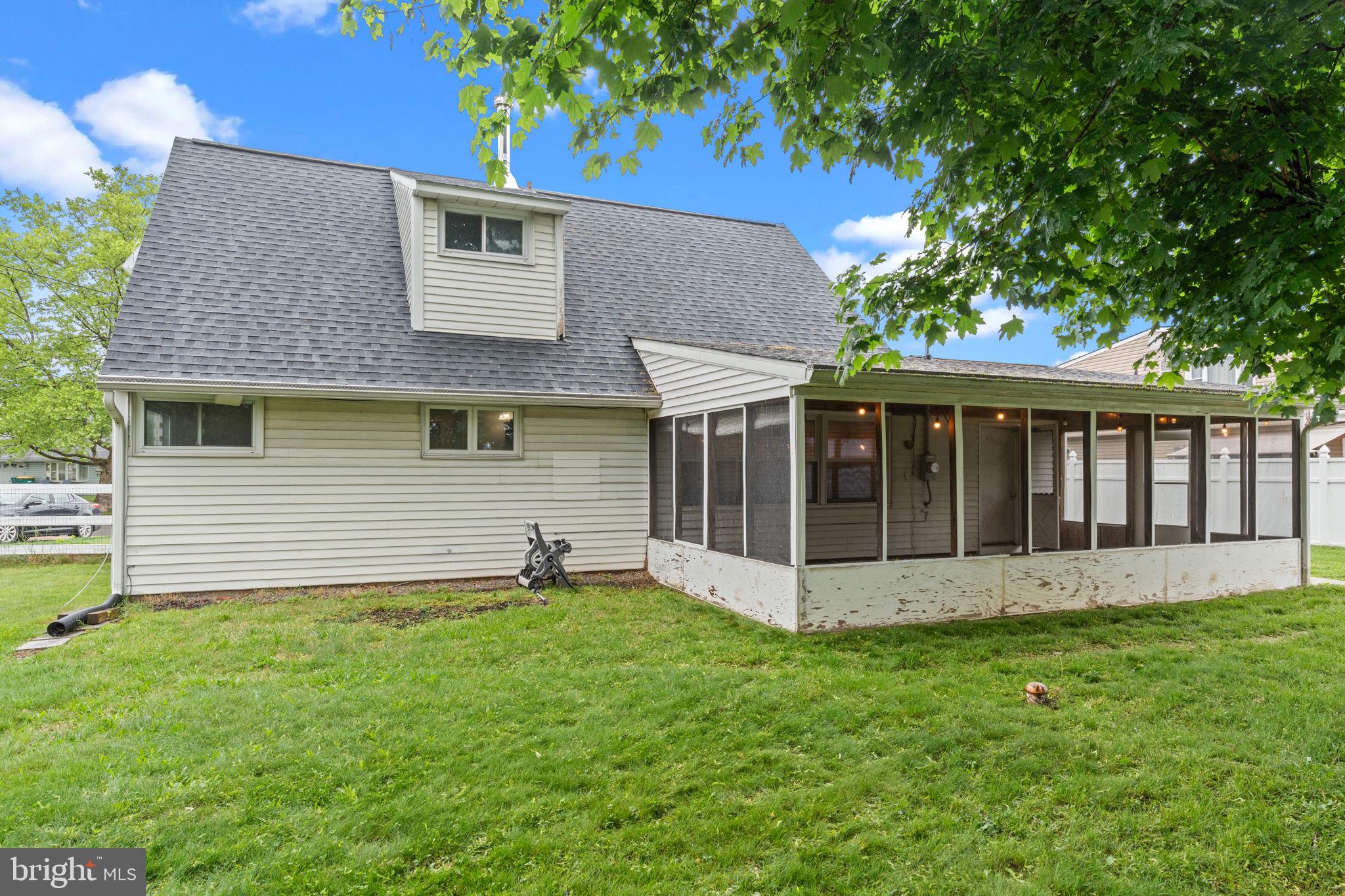 9 Queens Bridge Road Levittown, PA 19057 - Photo 26 of 26 Gallery Image 26