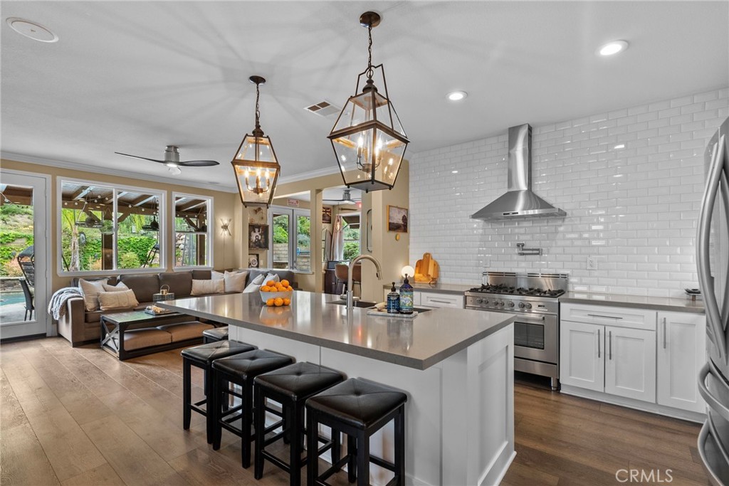 19969 Via Joyce Drive Saugus, CA 91350 - Photo 18 of 66