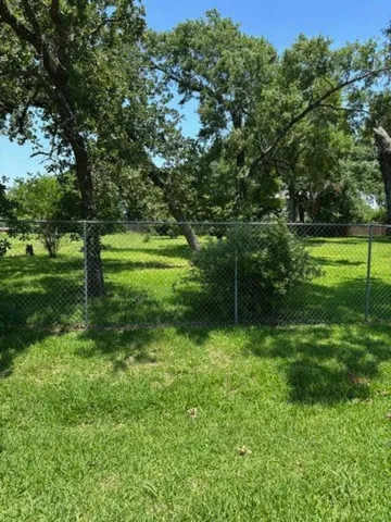 $75,900 | 434 South Shady Lane, La Porte, TX 77571