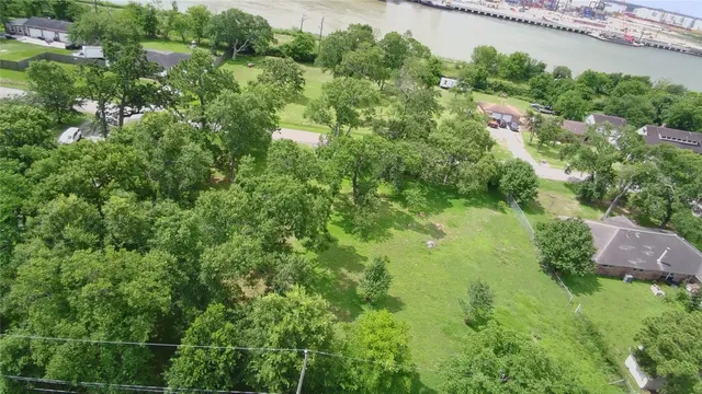 $75,900 | 434 South Shady Lane, La Porte, TX 77571