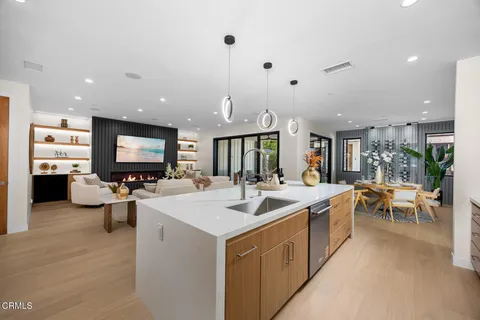 $2,999,000 | 1577-1575 Waldran Avenue, Los Angeles, CA 90041
