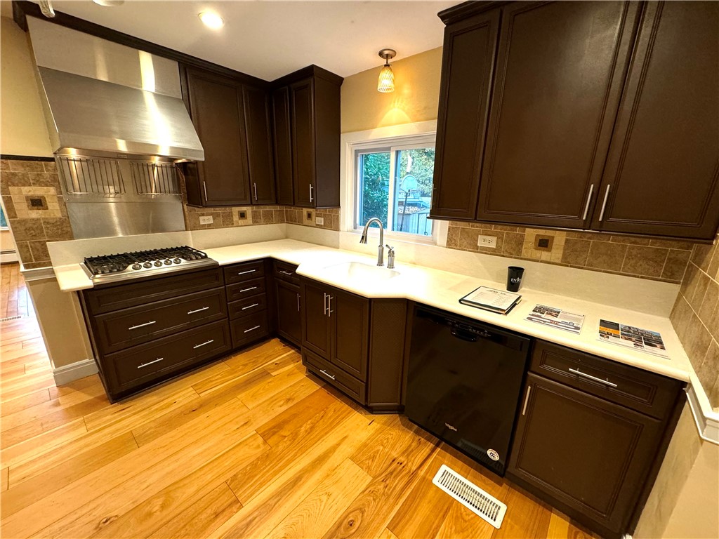 102 Pound Road Cumberland, RI 02864 - Photo 22 of 42