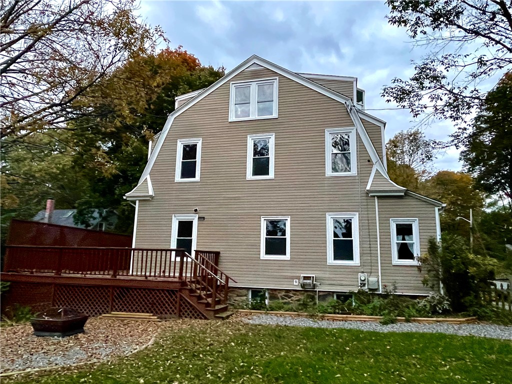 102 Pound Road Cumberland, RI 02864 - Photo 3 of 42