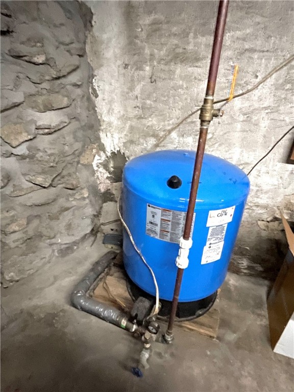 102 Pound Road Cumberland, RI 02864 - Photo 38 of 42