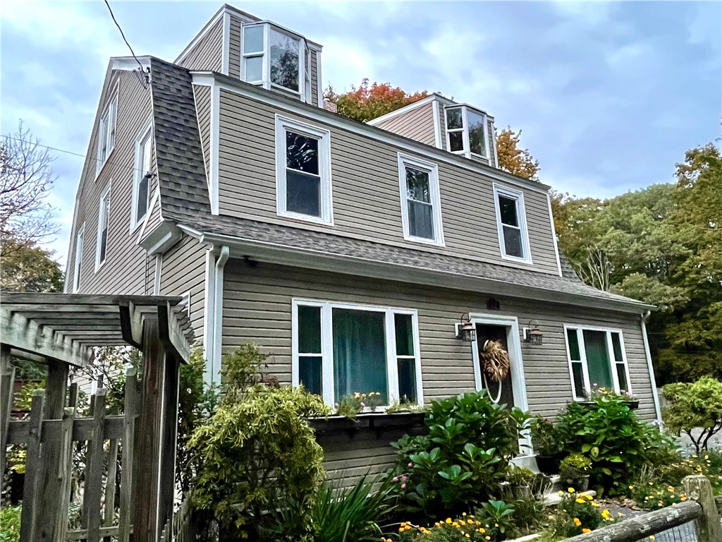 102 Pound Road Cumberland, RI 02864 - Photo 4 of 42