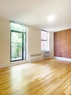 $4,600 | 201 East 12th Street, Unit 214 | East Village