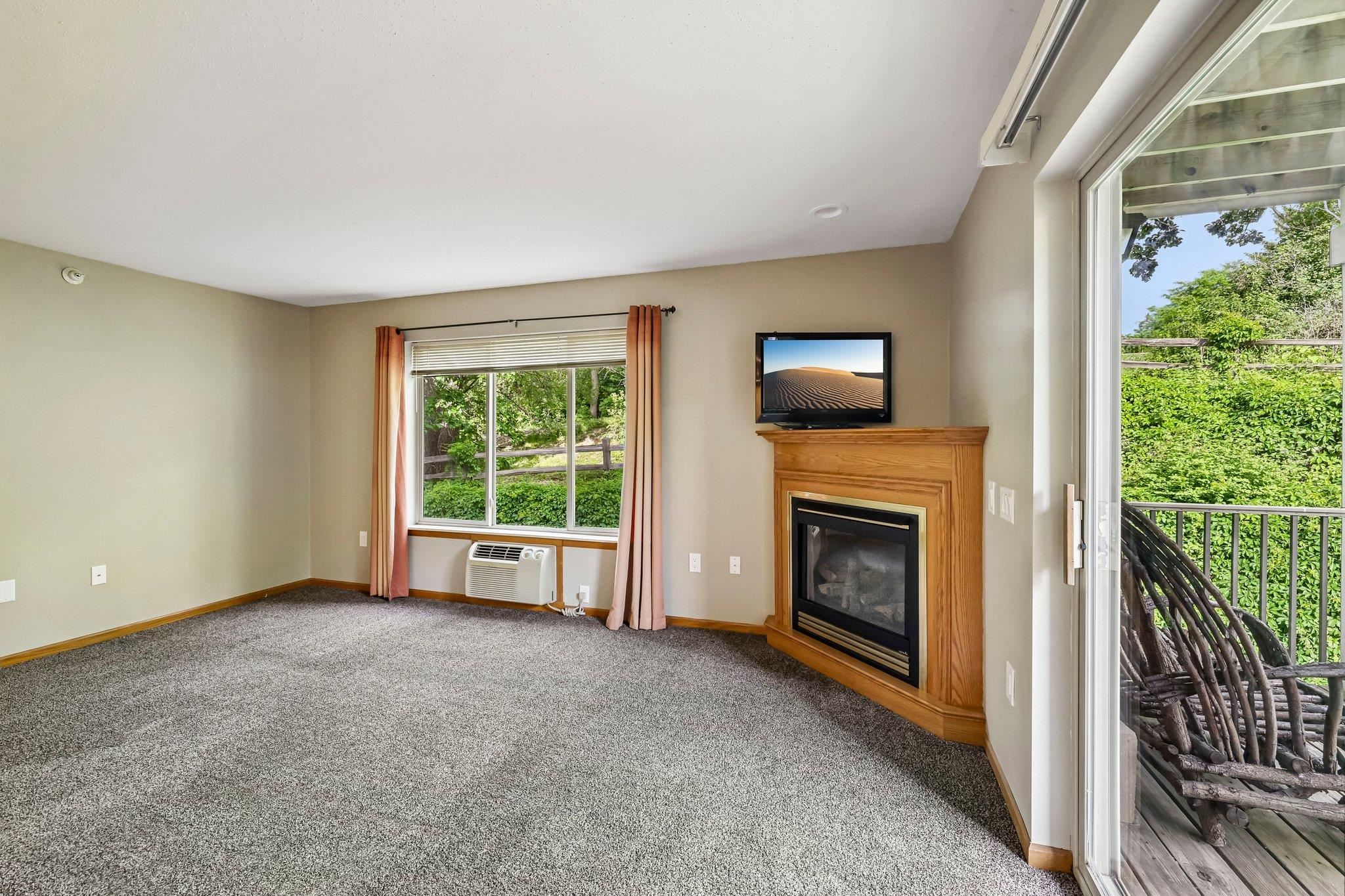7203 Mid Town Road, Unit 212 Madison, WI 53719 - Photo 10 of 37