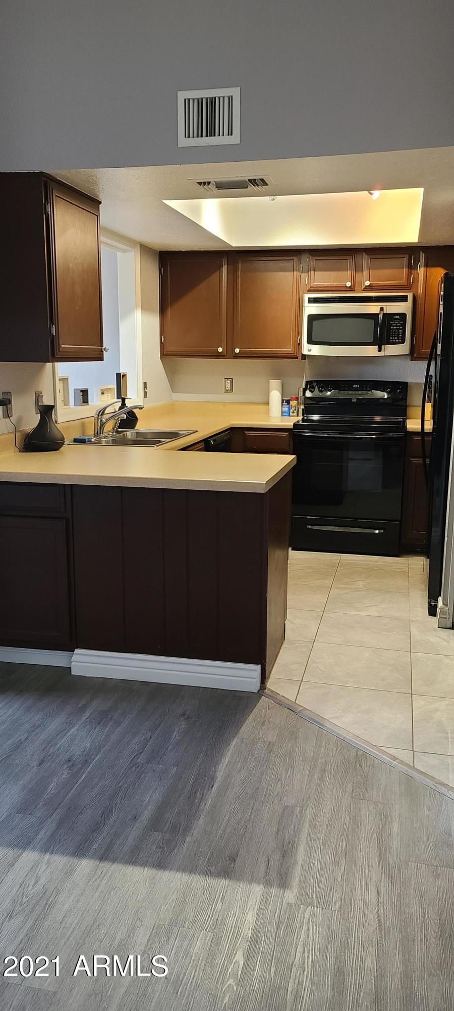 2021 East Osborn Road, Unit 16 Phoenix, AZ 85016 - Photo 5 of 16 20210317_105808