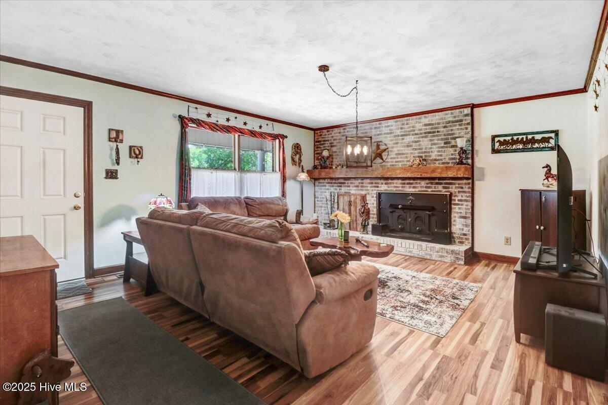 720 Swain Mill Road Harrellsville, NC 27942 - Photo 10 of 26 Living Room