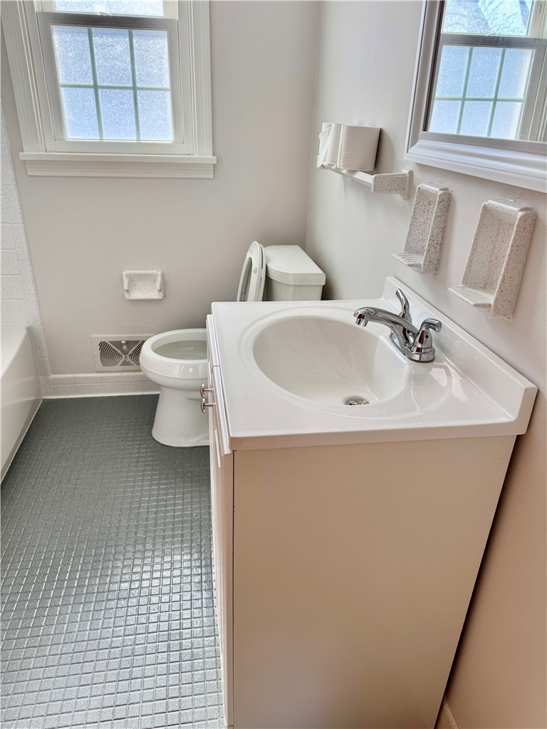 275 Rosedale Street Rochester, NY 14620 - Photo 22 of 25