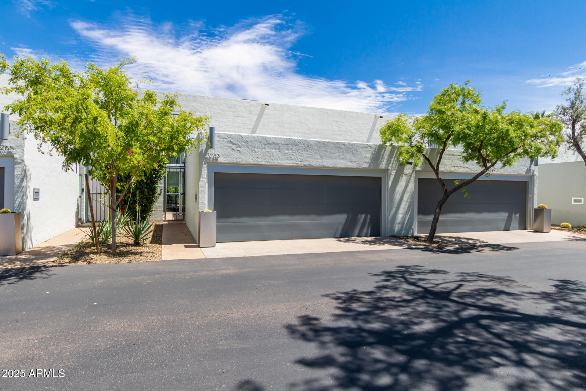 3263 East Camelback Road Phoenix, AZ 85018 - Photo 2 of 36 02 - Camelback