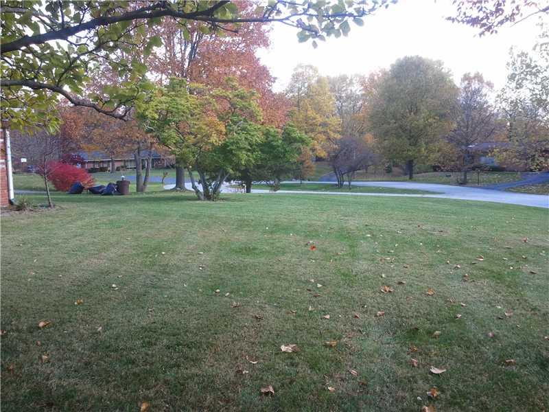 7908 Hawthorne Road Indianapolis, IN 46256 - Photo 4 of 19 Gallery Image 4