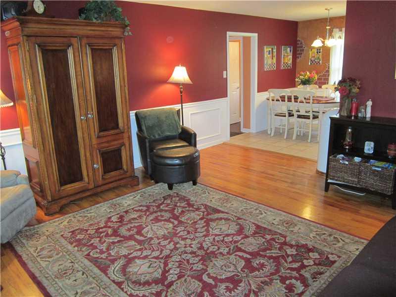 7908 Hawthorne Road Indianapolis, IN 46256 - Photo 8 of 19 Gallery Image 8