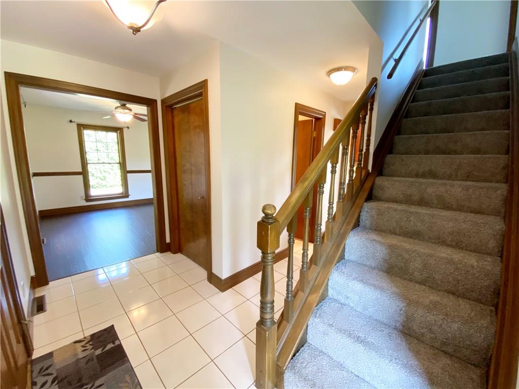 244 Center Church Road Grove City, PA 16127 - Photo 4 of 19 Gallery Image 4