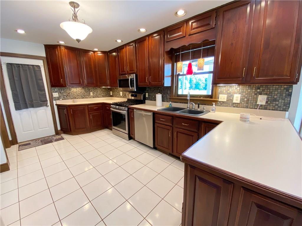 244 Center Church Road Grove City, PA 16127 - Photo 7 of 19 Gallery Image 7