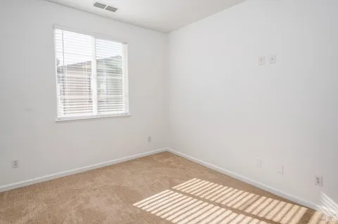 $599,500 | 1660 Glenmore Drive, Fairfield, CA 94533