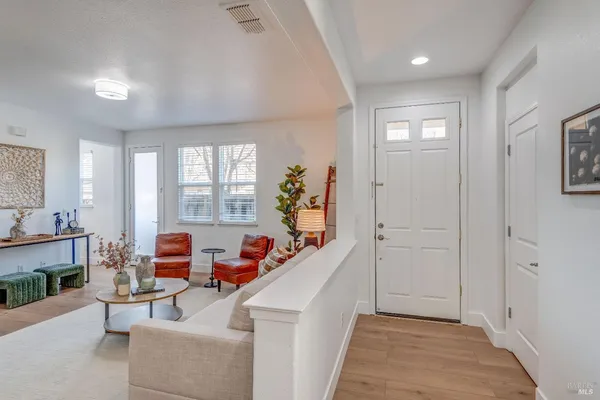 $599,500 | 1660 Glenmore Drive, Fairfield, CA 94533