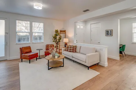 $599,500 | 1660 Glenmore Drive, Fairfield, CA 94533