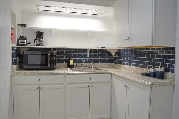 $1,800 | Undisclosed Address, Orlando, FL 32806