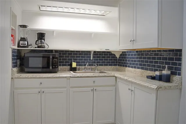 $2,000 | Undisclosed Address, Orlando, FL 32806