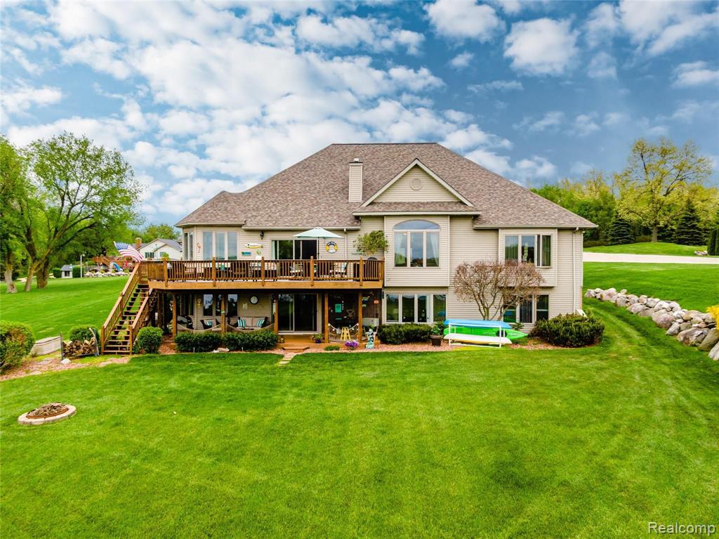 7213 Lobdell Road Linden, MI 48451 - Photo 2 of 53