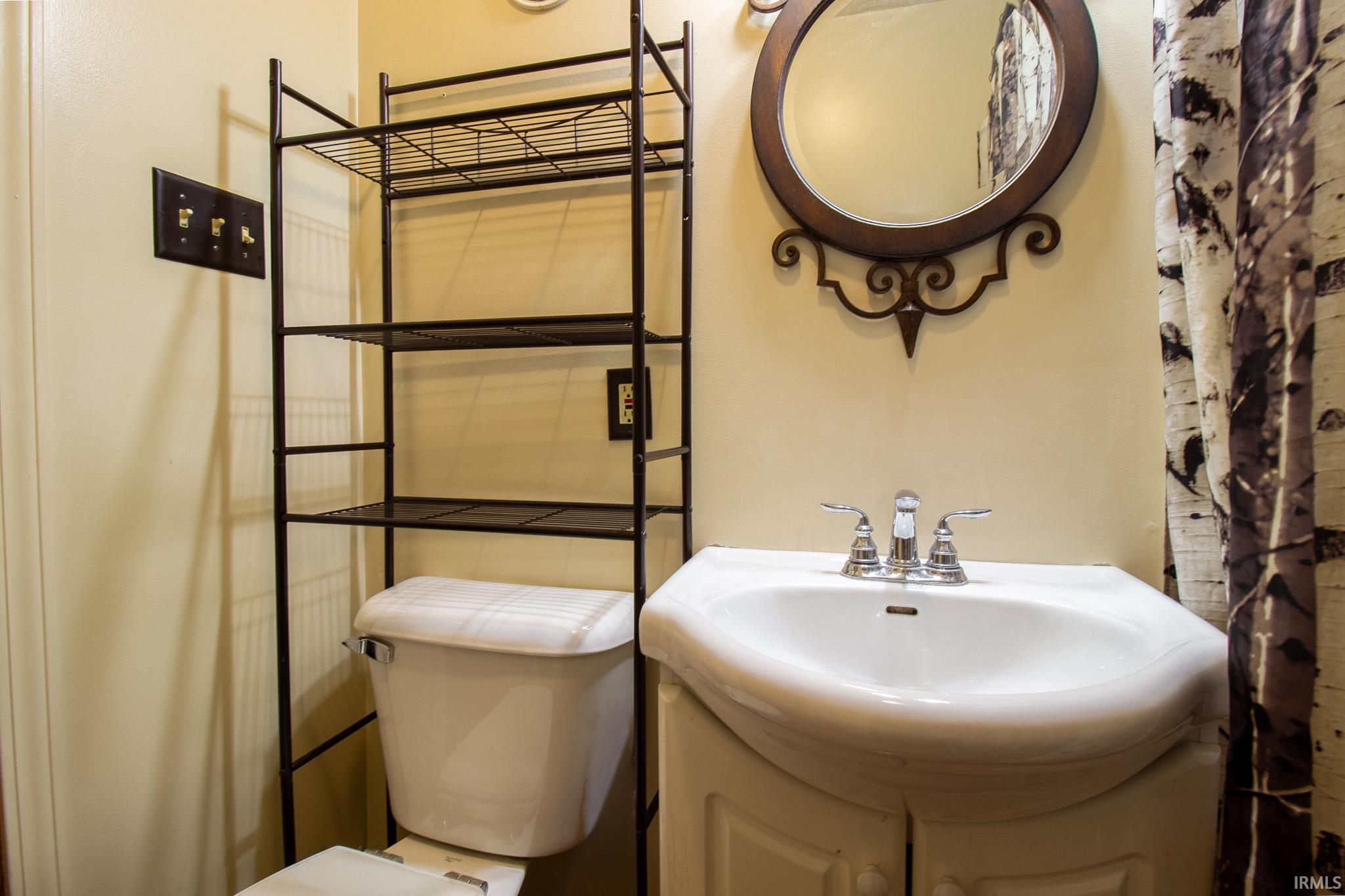 214 North Dwiggins Street Griffith, IN 46319 - Photo 18 of 32