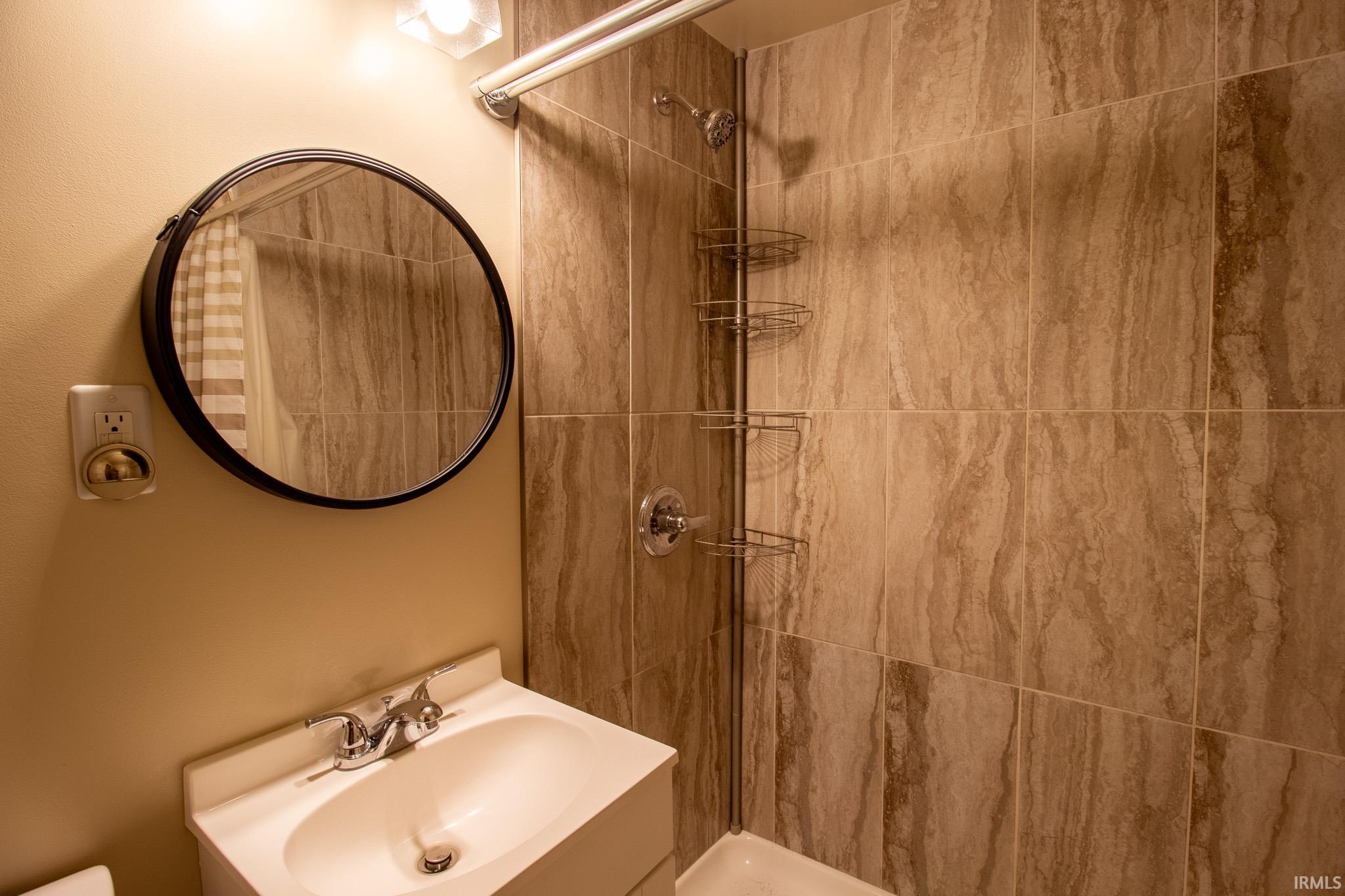 214 North Dwiggins Street Griffith, IN 46319 - Photo 22 of 32