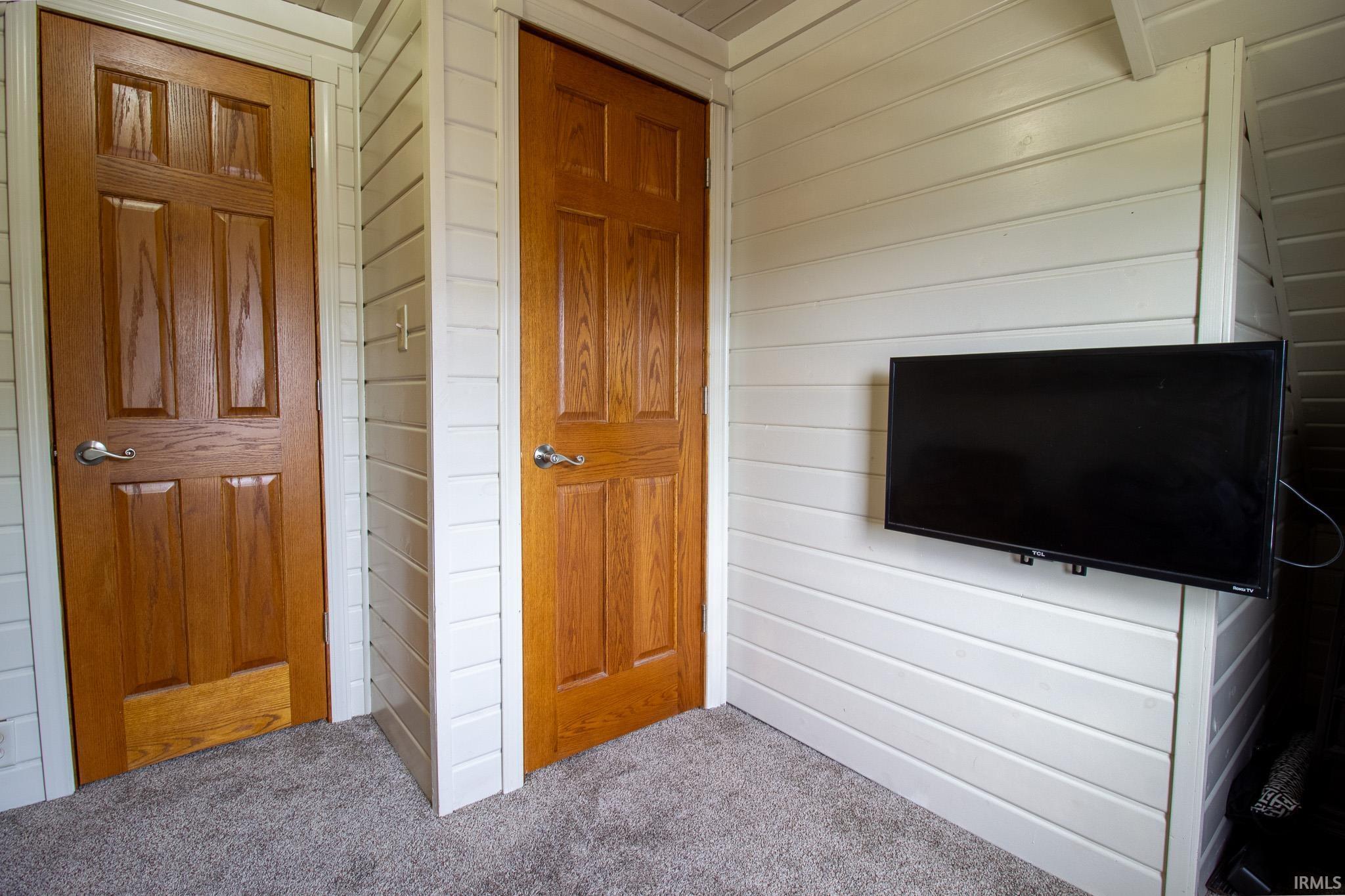 214 North Dwiggins Street Griffith, IN 46319 - Photo 28 of 32