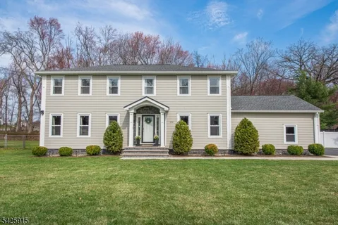 $1,200,000 | 142 Crescent Road, Florham Park, NJ 07932