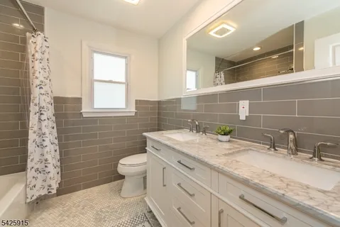 $1,200,000 | 142 Crescent Road, Florham Park, NJ 07932