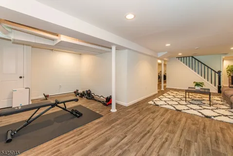 $1,200,000 | 142 Crescent Road, Florham Park, NJ 07932