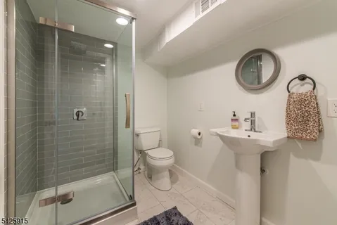 $1,200,000 | 142 Crescent Road, Florham Park, NJ 07932