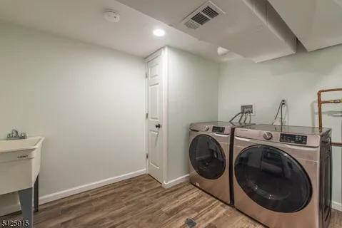 $1,200,000 | 142 Crescent Road, Florham Park, NJ 07932