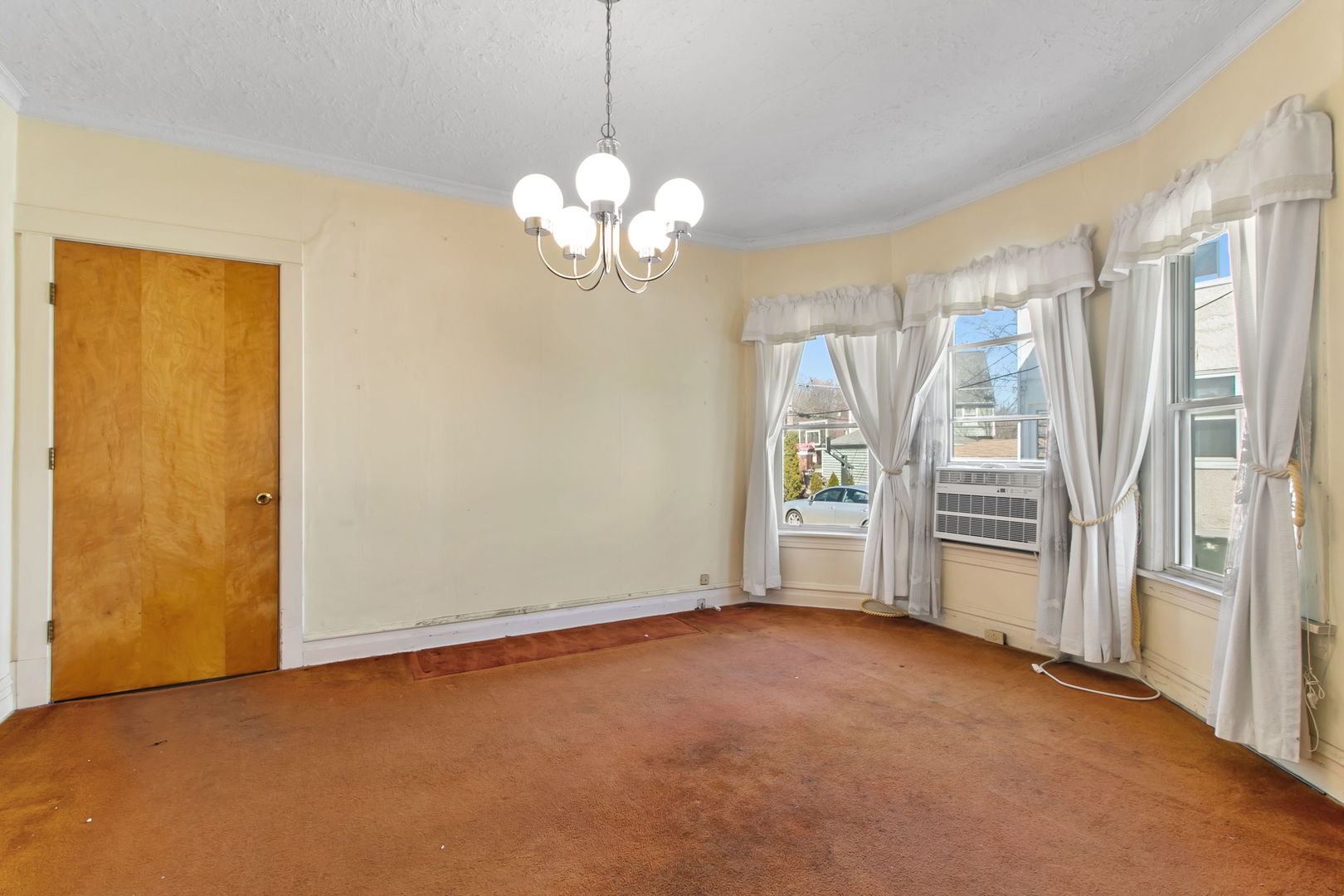 388 Shenstone Road Riverside, IL 60546 - Photo 2 of 29 a view of an empty room with a window