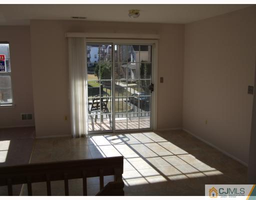 1410 Plymouth Road North Brunswick, NJ 08902 - Photo 5 of 9