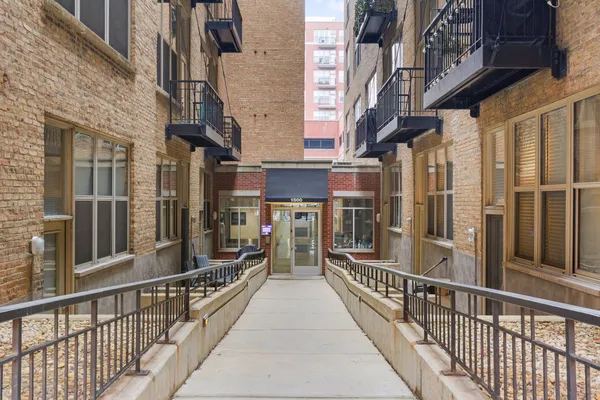 $2,900 | 1500 West Monroe Street, Unit 408, Chicago, IL 60607