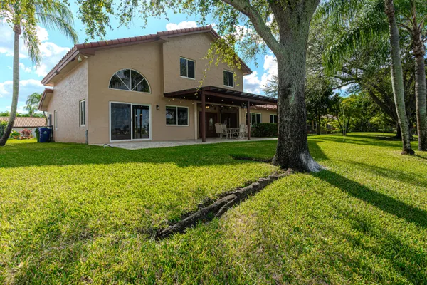 $5,300 | Undisclosed Address, Pembroke Pines, FL 33029
