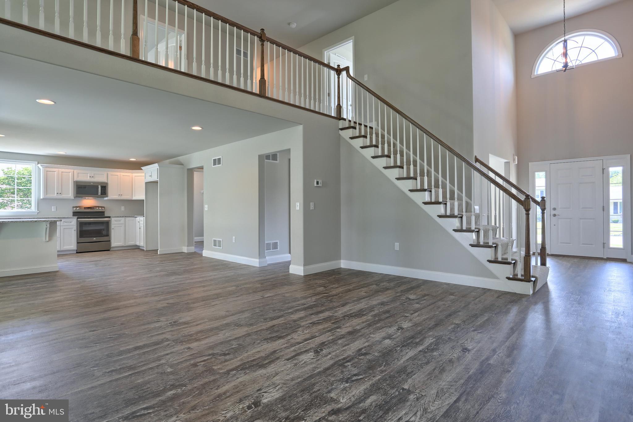 10 Rolling Meadow Road Lebanon, PA 17046 - Photo 7 of 29 a view of empty room with wooden floor