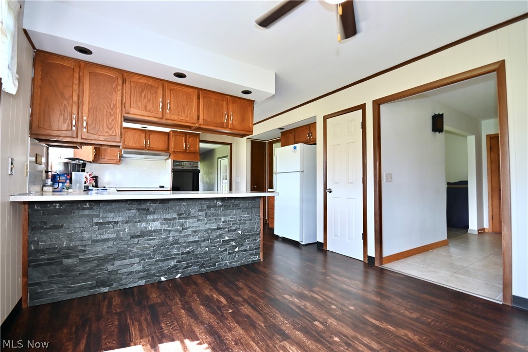3748 Warren - Sharon Road Vienna, OH 44473 - Photo 5 of 20 Eat-in Kitchen