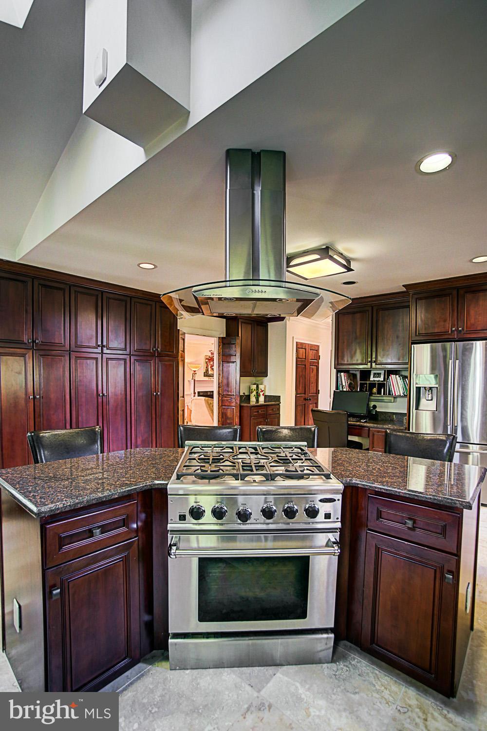1725 Beulah Road Vienna, VA 22182 - Photo 14 of 30 Kitchen