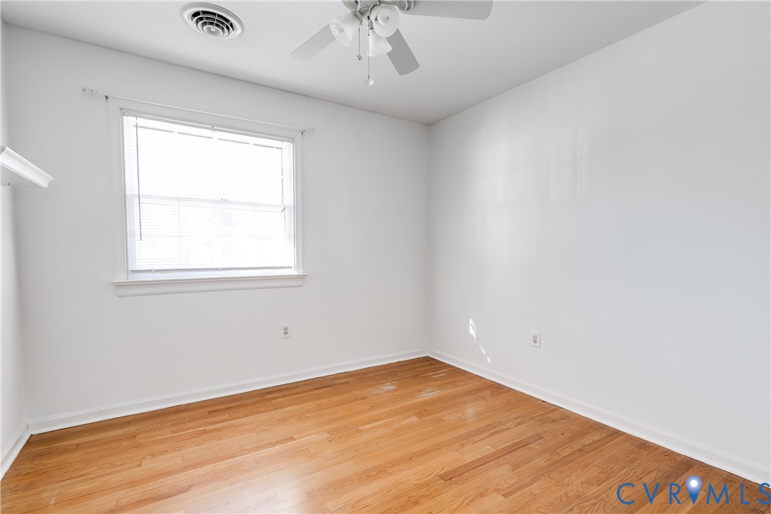 1445 Bargrove Road North Chesterfield, VA 23235 - Photo 24 of 30