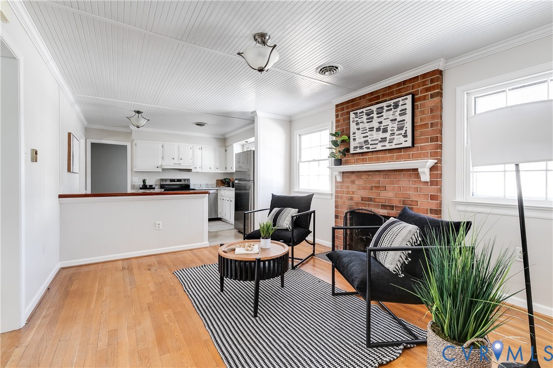 1445 Bargrove Road North Chesterfield, VA 23235 - Photo 9 of 30