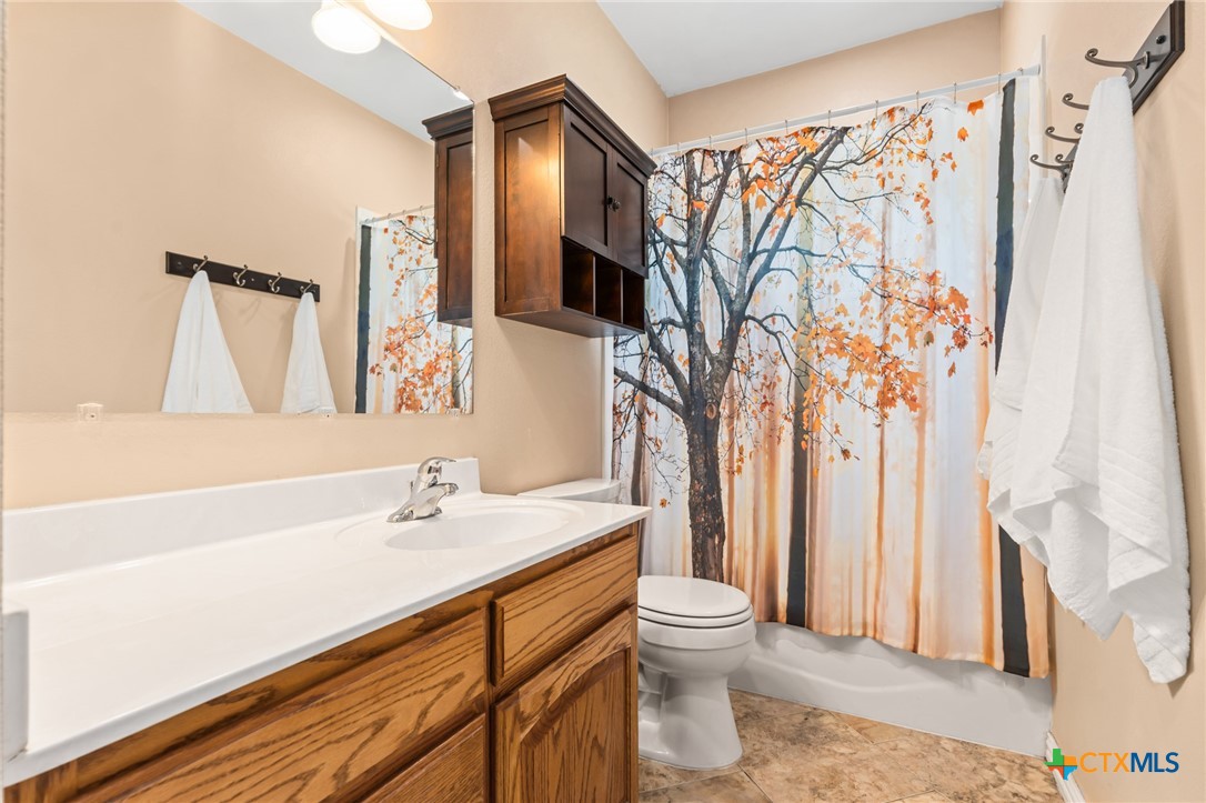 340 Sedro Trail Georgetown, TX 78633 - Photo 27 of 39 Bathroom secondary