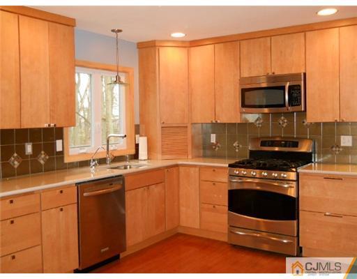 24 Rimwood Drive Howell, NJ 07731 - Photo 2 of 14 Gallery Image 2