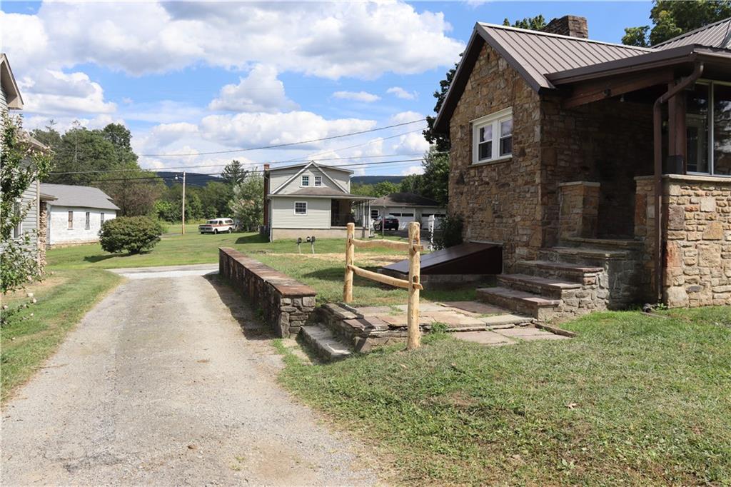 873 Nature Run Road Ligonier, PA 15658 - Photo 5 of 23