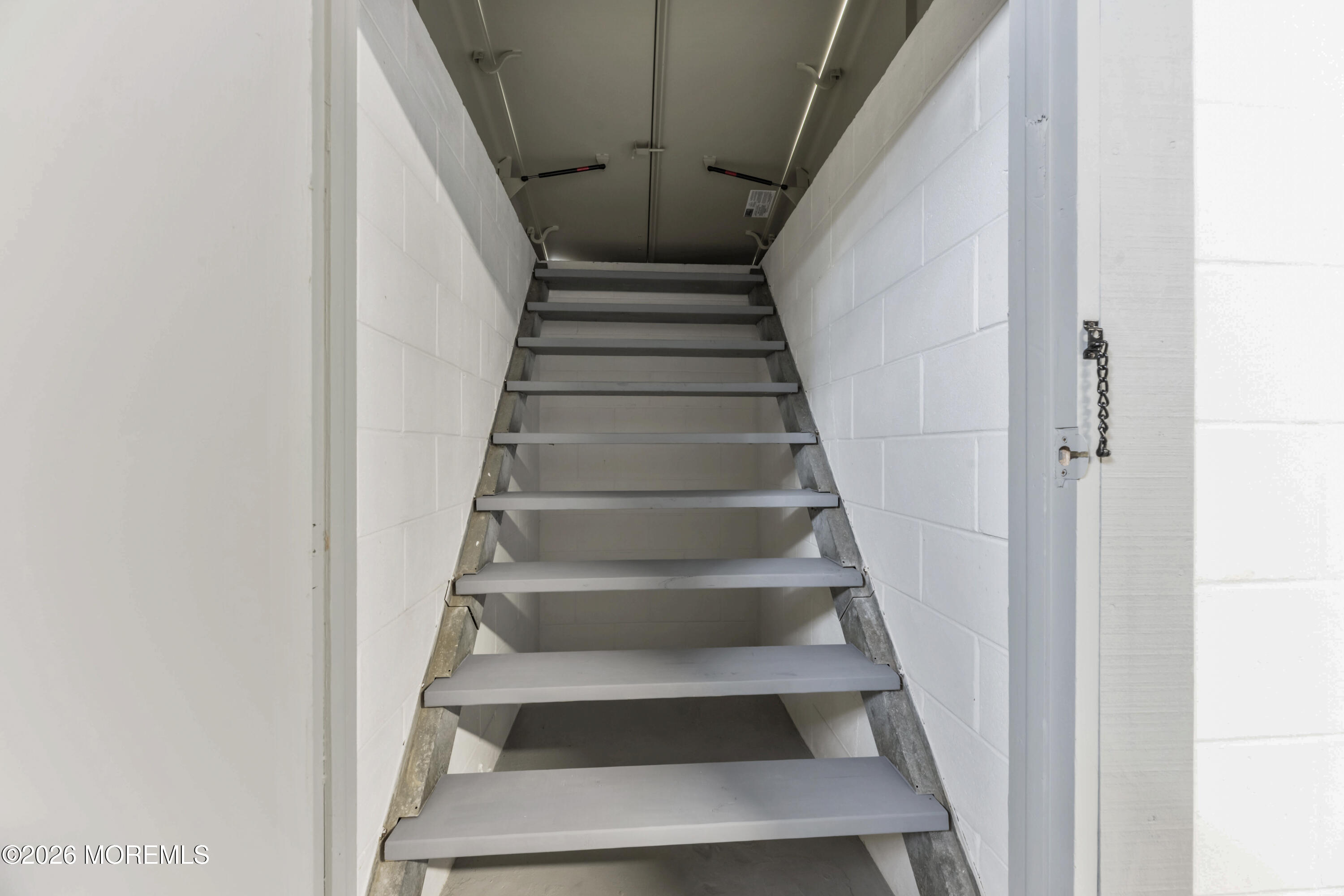 83 Chesterfield Jacobstown Road Wrightstown, NJ 08562 - Photo 27 of 52 a view of entryway