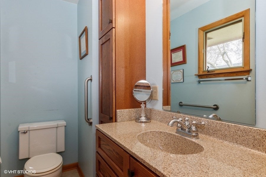 1715 Rochester Court Iowa City, IA 52245 - Photo 8 of 19 Gallery Image 8
