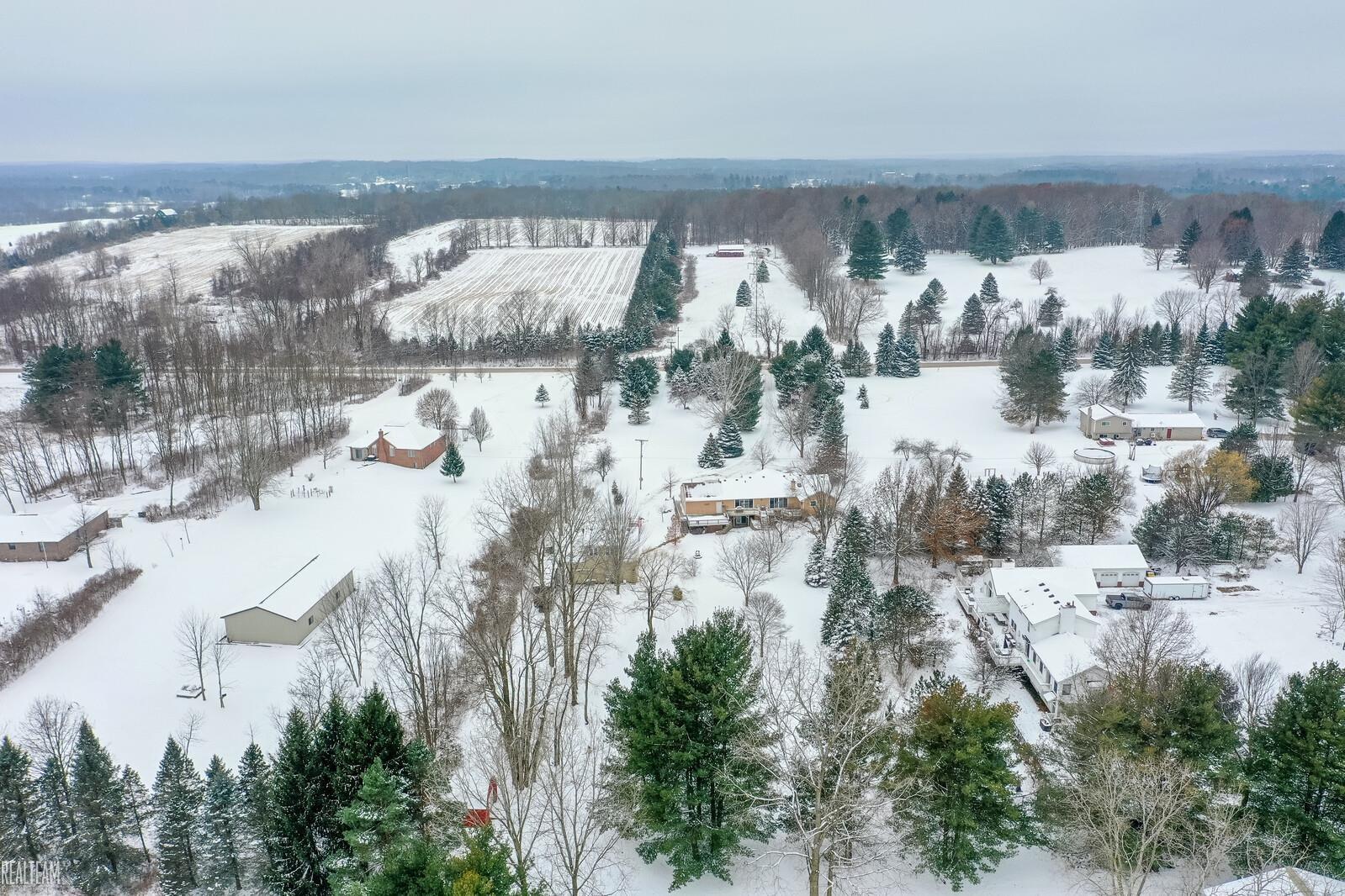 4869 Bishop Road Dryden, MI 48428 - Photo 7 of 48
